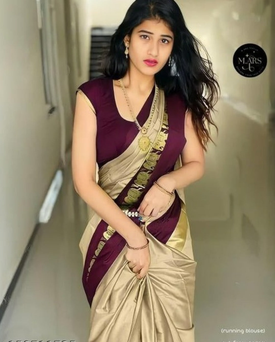 Jashiya.Com ₹587/- Aagam Petite Sarees