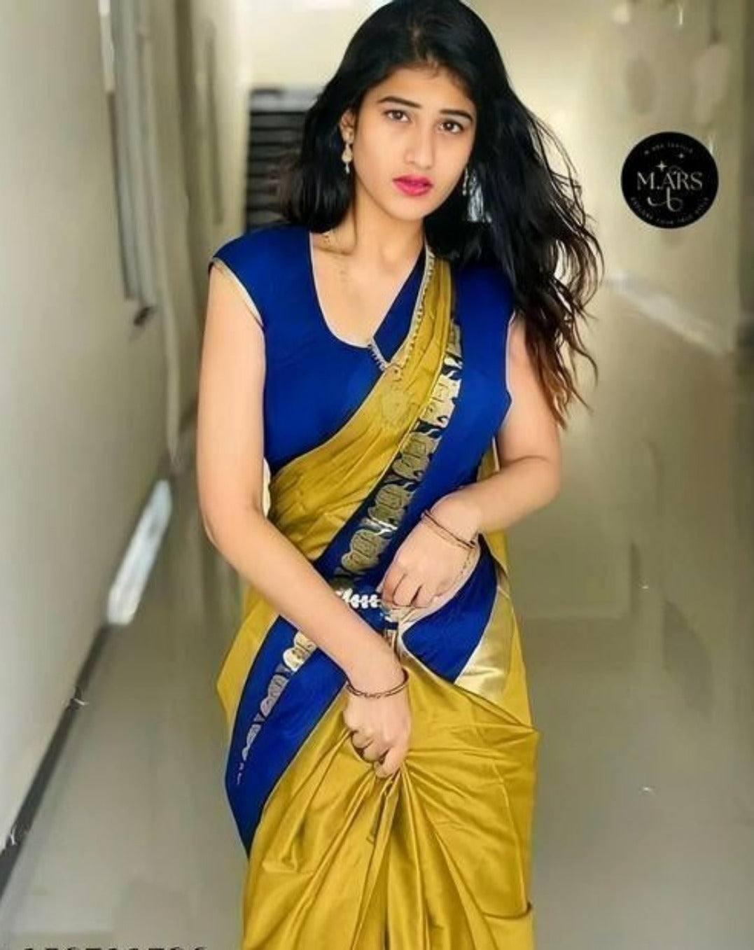Jashiya.Com ₹587/- Aagam Petite Sarees