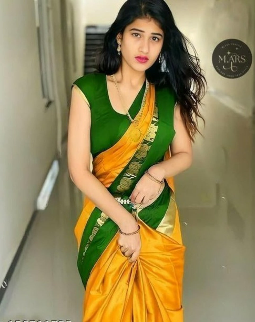 Jashiya.Com ₹587/- Aagam Petite Sarees